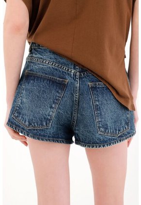 Tennis Short En Denim Con Jota Asimétrica Azul Para Mujer