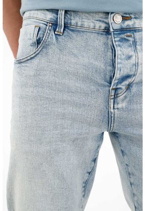 Jean Azul Skinny Tono Claro Para Hombre