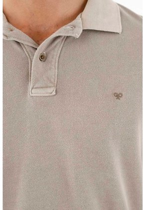 Polo Café Con Efecto Overday Para Hombre