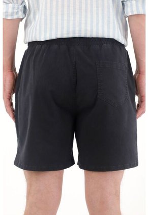 Tennis Bermuda En Dril Negra Con Caída Natural Para Hombre