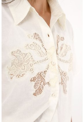Tennis Camisa Crop Con Detalles De Encaje Crudo Para Mujer