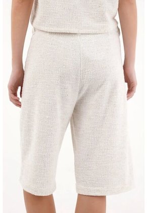 Tennis Bermuda Larga En Tweed Blanca Para Mujer