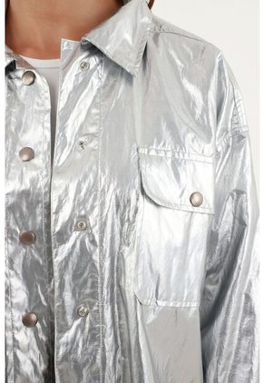 Camichaqueta Con Efecto Metalizado Para Mujer
