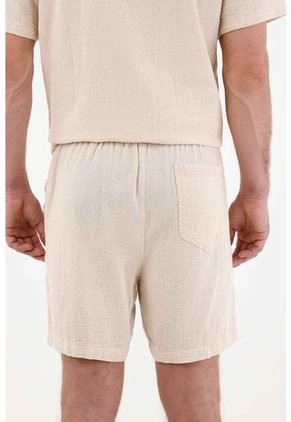 Tennis Bermuda Tipo Chino Con Textura Crudo Para Hombre