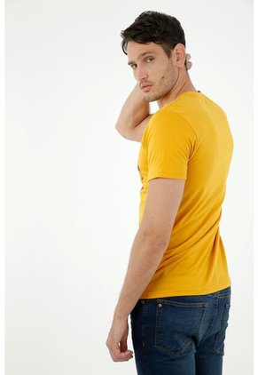 Camiseta De Hombre, Cuello Redondo Manga Corta, Con Estampado Tropical Vides, Color Amarillo
