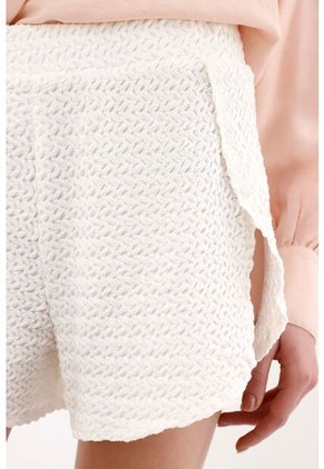 Tennis Short Con Pretina Elástica Y Silueta Sport Crudo Para Mujer