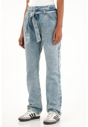 Tennis Jean Recto Tono Medio Con Cinturón Para Mujer