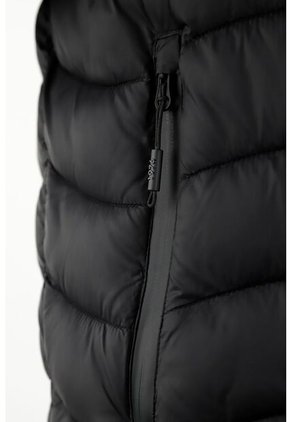 Chaqueta Negra Con Capucha Para Hombre