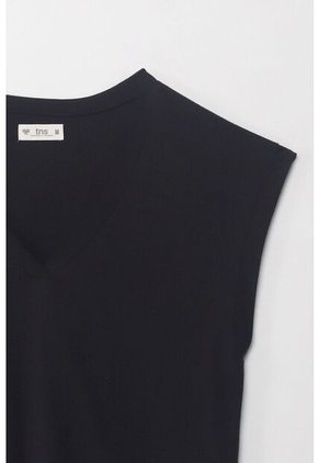 Tennis Camiseta Manga Sisa Negra Con Acabado Acanalado Para Mujer