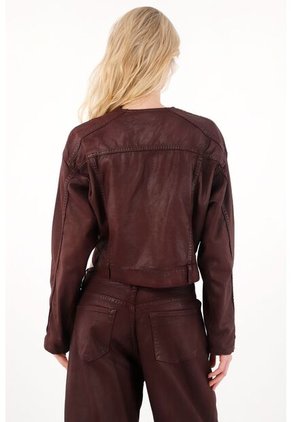 Tennis Abrigo Crop Con Solapas Rojo Para Mujer