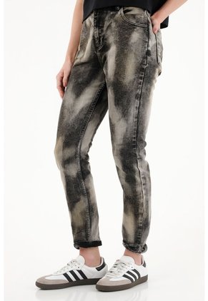 Tennis Jean Super Slim Tiro Medio Negro Para Mujer