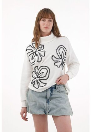 Tennis Buzo Amplio Con Bordados Crudo Para Mujer