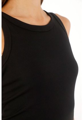 Tennis Camiseta Negra Manga Sisa Para Mujer