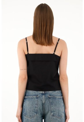 Tennis Camisa Negra De Escote Recto Para Mujer