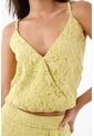 Tennis Top De Tiras Para Mujer En Encaje De Algodón Amarillo Fit Relajado Con Escote Cruzado de Tennis