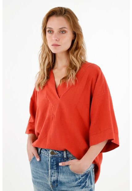 Camisa Roja Con Escote En V Para Mujer