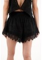 Tennis Bermuda Negra De Ojalillo Con Boleros Para Mujer de Tennis