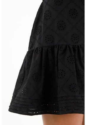 Falda Negra Corta Para Mujer