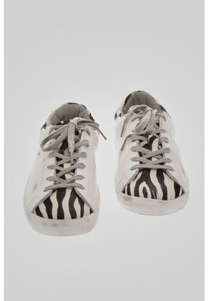 Tenis De Mujer Marca Tennis, De Cuero Y Fondo Entero