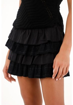 Tennis Falda Corta Negra Con Boleros Para Mujer
