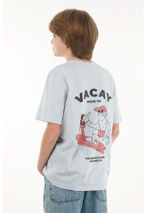 Camiseta Azul Con Bordado Y Bolsillo Para Niño