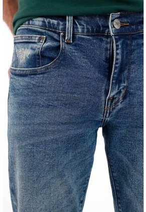 Tennis Jean Recto Tiro Medio Con Desgastes Azul Para Hombre