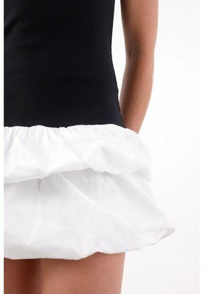 Tennis Vestido Corto Tipo Globo Negro Para Mujer