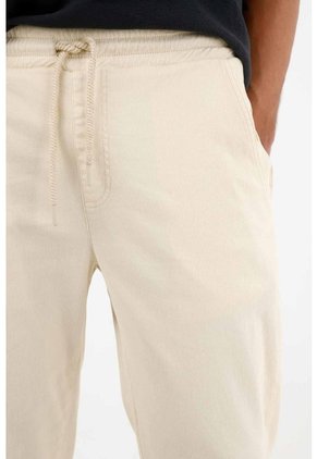 Tennis Pantalón Recto En Corduroy Crudo Para Hombre