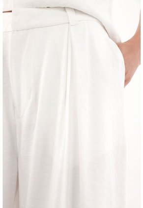 Tennis Pantalón Wide Leg Tipo Sastre Blanco Para Mujer