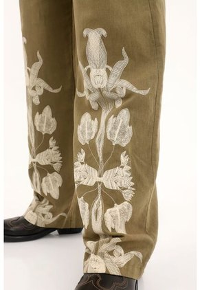 Pantalón Verde Recto Estampado En Bota Para Mujer