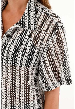 Camisa Negra Tipo Bowling Para Mujer