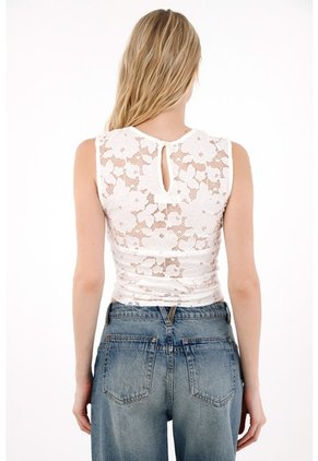 Tennis Camiseta Manga Sisa Con Transparencia Crudo Para Mujer