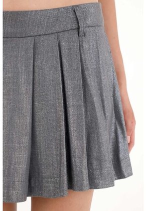 Tennis Falda Short Metalizada Con Tablas Para Mujer