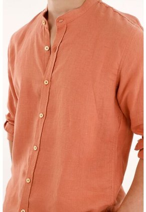 Tennis Camisa Cuello Neru Naranja En 100% Lino Para Hombre