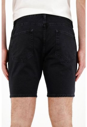 Bermuda Negra Tipo Nudy Para Hombre