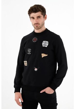Buzo Negro Con Apliques Para Hombre