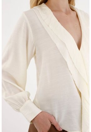 Camisa Con Escote En V Y Boleros Crudo Para Mujer