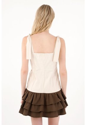 Tennis Vestido Corto De Escote Recto Crudo De Ajuste Cómodo Para Mujer