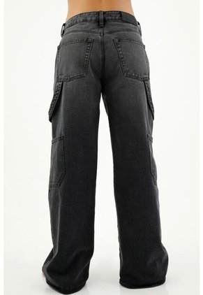 Jean Negro Con Bolsillos De Parche Para Mujer