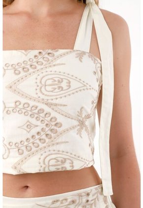 Tennis Camisa Crop En Ojalillo Crudo Para Mujer