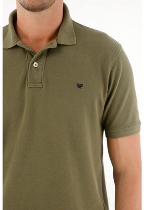 Tennis Polo Verde Con Raqueta Multicolor De Silueta Amplia Para Hombre