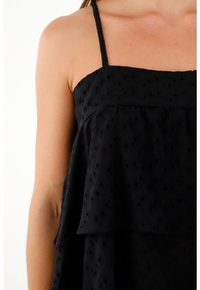 Tennis Camisa Negra En Ojalillo Para Mujer