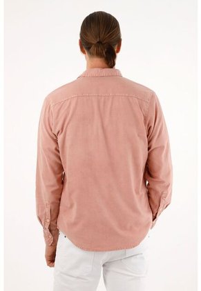 Camisa Rosada Con Bolsillos Delanteros Para Hombre