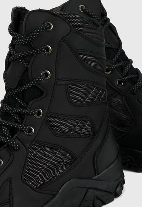 Bota Outdoor Negro Timberlake