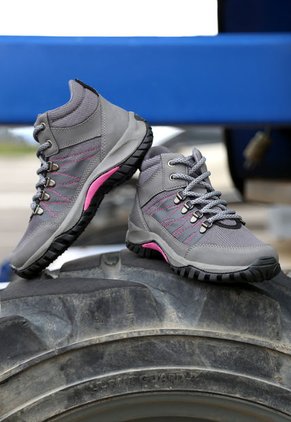 Bota Outdoor Gris-Negro Timberlake