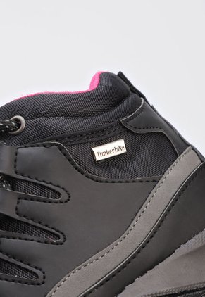 Bota Outdoor Negro-Gris-Fucsia Timberlake