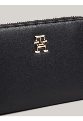 Billetera Negra Chic Mediana Con Cremallera Tommy Hilfiger