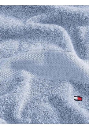 Toalla De Baño Celeste Con Logo Tommy Hilfiger