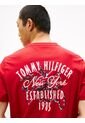 Camiseta Roja Con Logo Gráfico Tommy Hilfiger de Tommy Hilfiger