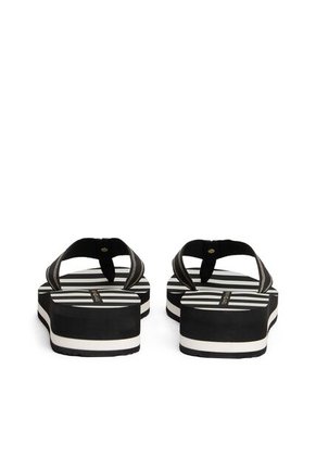 Sandalias Negro Con Cuña Suela Dentada Tommy Hilfiger